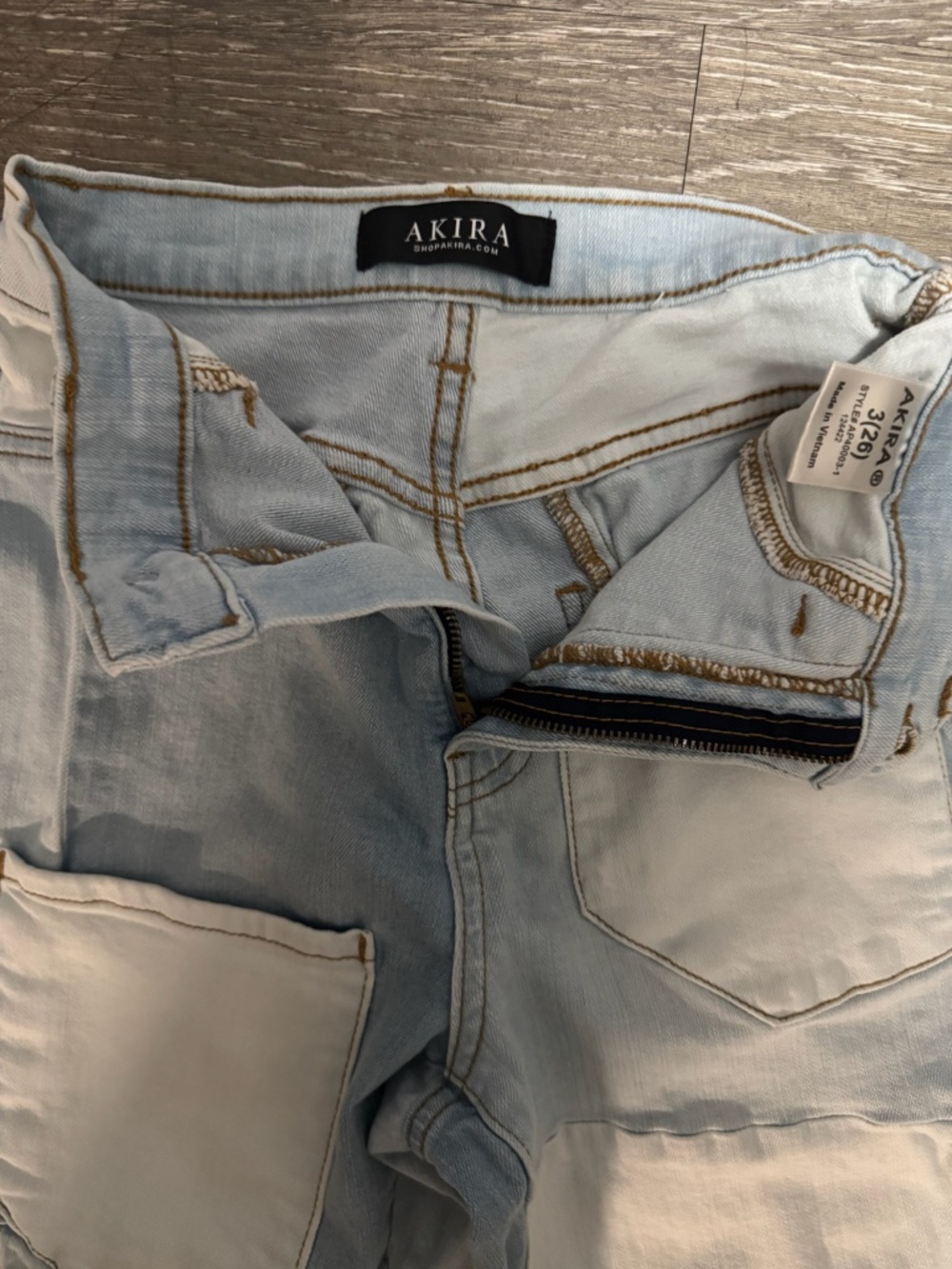 Akira High Waisted Nouveau Flare Jeans Women's 3 26 Patchwork OOP 2nd Generation - Picture 4 of 9